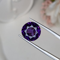 6.62 Ct. Purple Amethyst from Ceylon (Sri Lanka) Life Style