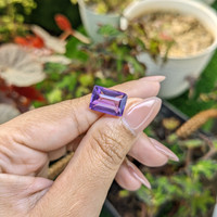 6.51 Ct. Purple Amethyst from Ceylon (Sri Lanka) Life Style