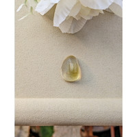 17.25 Ct. Yellow Cabochon Quartz from Brazil Life Style