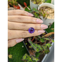 7.42 Ct. Purple Amethyst from Ceylon (Sri Lanka) Life Style