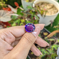 11.60 Ct. Purple Amethyst from Ceylon (Sri Lanka) Life Style