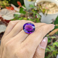 15.39 Ct. Purple Amethyst from Ceylon (Sri Lanka) Life Style