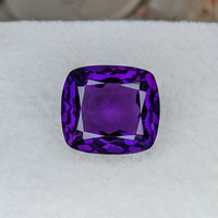 24.63 Ct. Purple Amethyst from Ceylon (Sri Lanka) Life Style