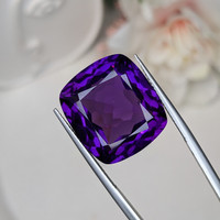 24.63 Ct. Purple Amethyst from Ceylon (Sri Lanka) Life Style