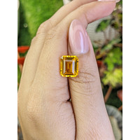 5.62 Ct. Yellow Citrine from Ceylon (Sri Lanka) Life Style