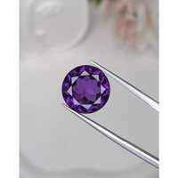 8.52 Ct. Purple Amethyst from Ceylon (Sri Lanka) Life Style
