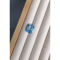 14.86 Ct. Swiss Blue Topaz from Brazil Life Style