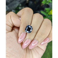 4.41 Ct. Blue Spinel from Ceylon (Sri Lanka) Life Style