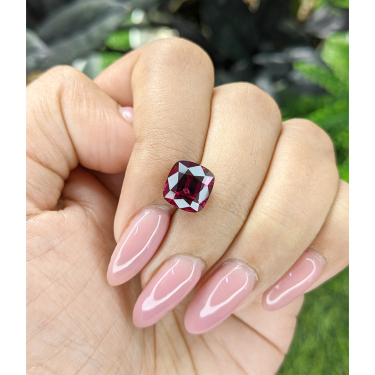 4.57 Ct. Purplish Pink Garnet from Tanzania