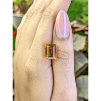 4.74 Ct. Orangish Yellow Citrine from Brazil Life Style