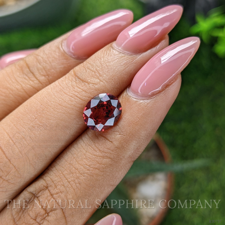 2.76 Ct. Reddish Pink Malaya Garnet from Madagascar