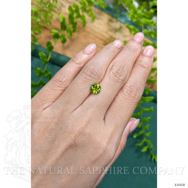 1.36 Ct. Green (Lime Green) Peridot from Burma (Myanmar)