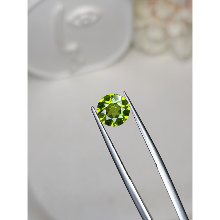 1.72 Ct. Yellowish Green Peridot from Pakistan