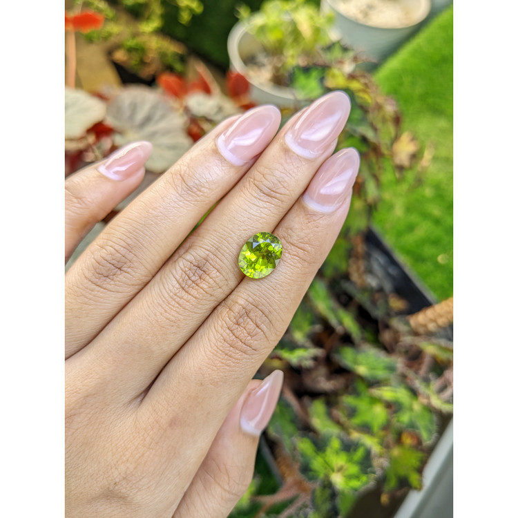 4.24 Ct. Yellowish Green Peridot from Pakistan