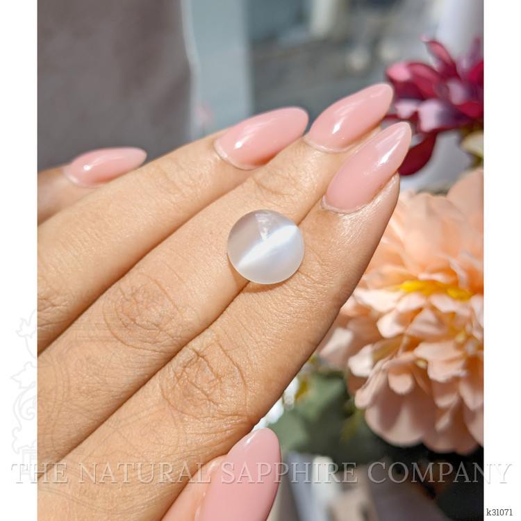 4.50 Ct. White Cabochon Moonstone from Ceylon (Sri Lanka)