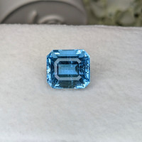 12.66 Ct. Blue Aquamarine from Brazil Life Style