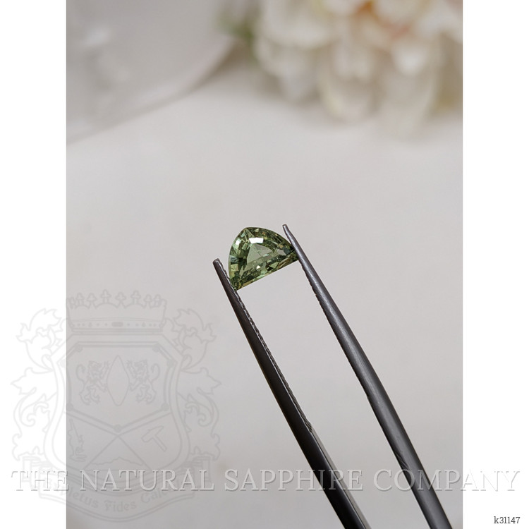 0.96 Ct. Alexandrite from Ceylon (Sri Lanka)