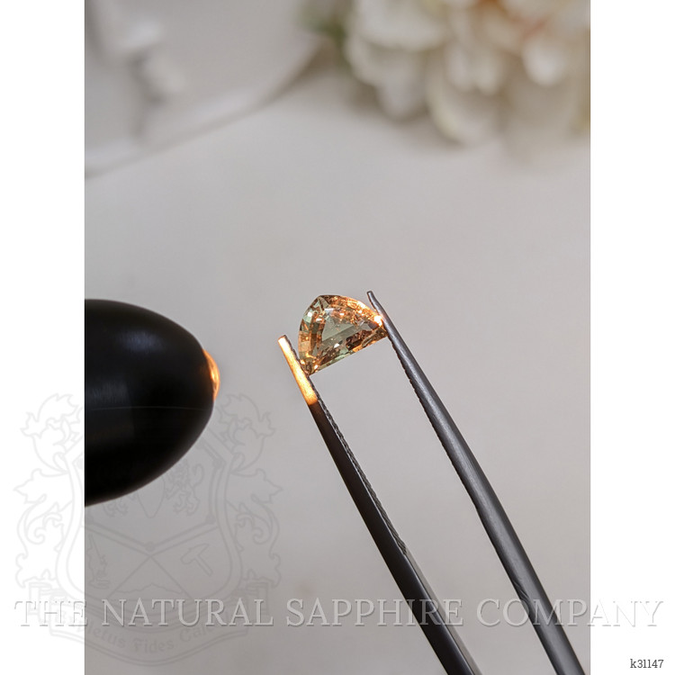 0.96 Ct. Alexandrite from Ceylon (Sri Lanka)