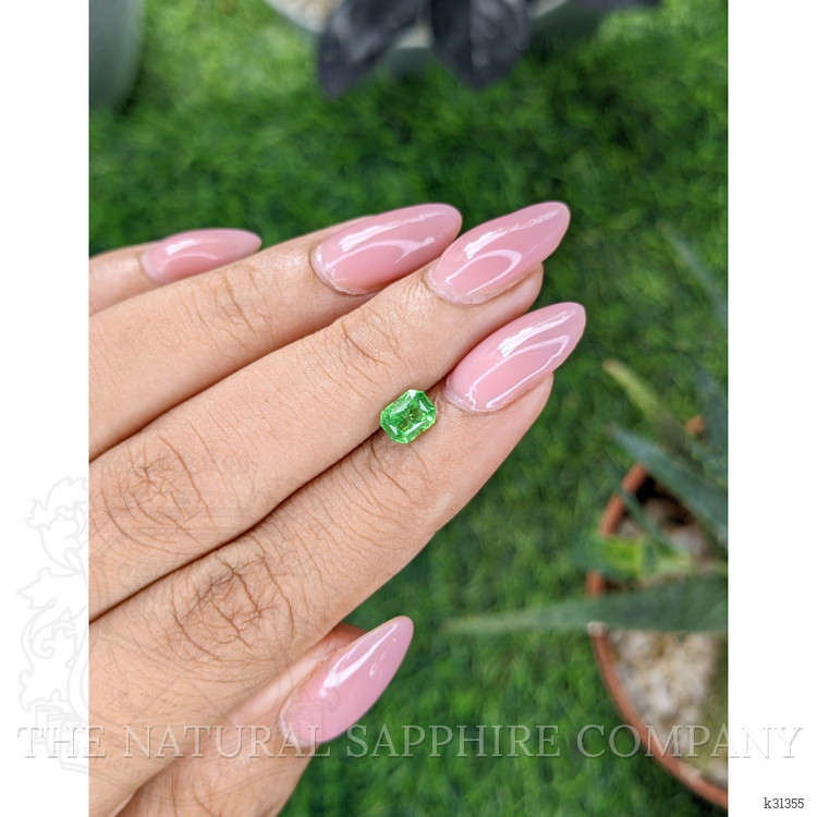 0.90 Ct. Tsavorite Garnet from Tanzania
