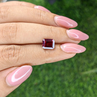 3.17 Ct. Pinkish Red Garnet from Ceylon (Sri Lanka) Life Style