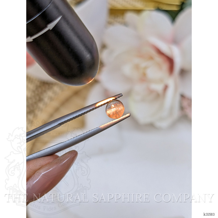 0.79 Ct. Cabochon Alexandrite from Ceylon (Sri Lanka)