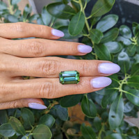 10.50 Ct. Green Tourmaline from Ceylon (Sri Lanka) Life Style