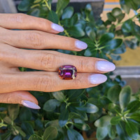9.03 Ct. Purplish Pink Tourmaline from Tanzania Life Style