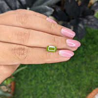 1.41 Ct. Yellowish Green Peridot from Pakistan Life Style