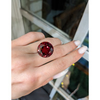 27.66 Ct. Garnet from Ceylon (Sri Lanka) Life Style