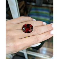 21.36 Ct. Garnet from Ceylon (Sri Lanka) Life Style