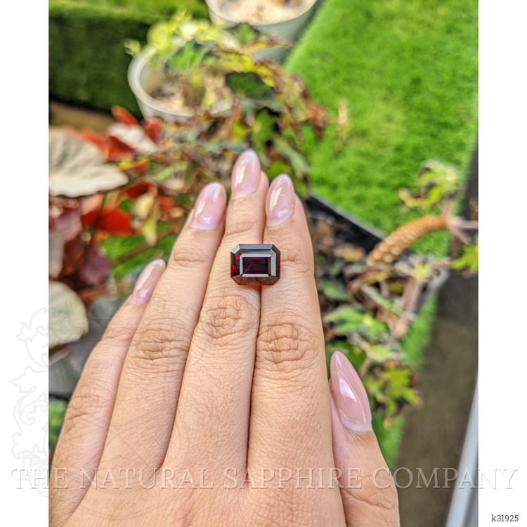 11.06 Ct. Red Garnet from Ceylon (Sri Lanka)