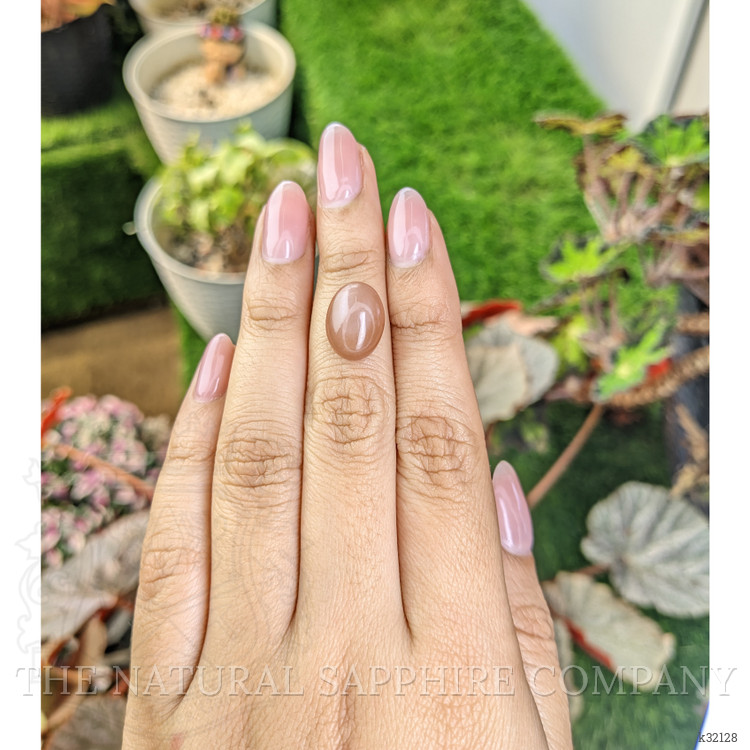 6.41 Ct. Peach Cabochon Moonstone from Ceylon (Sri Lanka)