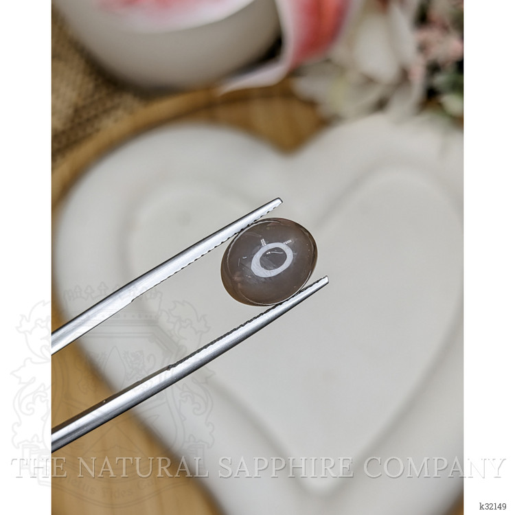 4.44 Ct. Brown Cabochon Moonstone from Ceylon (Sri Lanka)