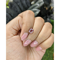 1.48 Ct. Pink Malaya Garnet from Tanzania Life Style