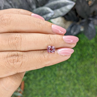 1.35 Ct. Pink Malaya Garnet from Tanzania Life Style