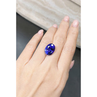 9.92 Ct. Violetish Blue Tanzanite from Tanzania Life Style