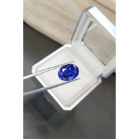 9.92 Ct. Violetish Blue Tanzanite from Tanzania Life Style