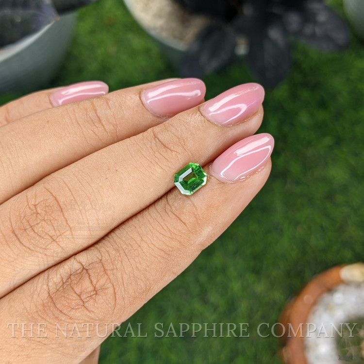 0.90 Ct. Tsavorite Garnet from Tanzania
