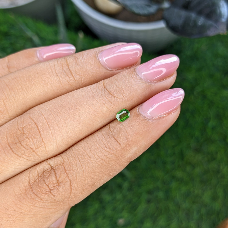 0.17 Ct. Tsavorite Garnet from Tanzania
