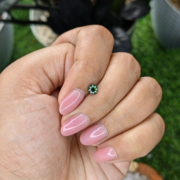0.38 Ct. Tsavorite Garnet from Tanzania