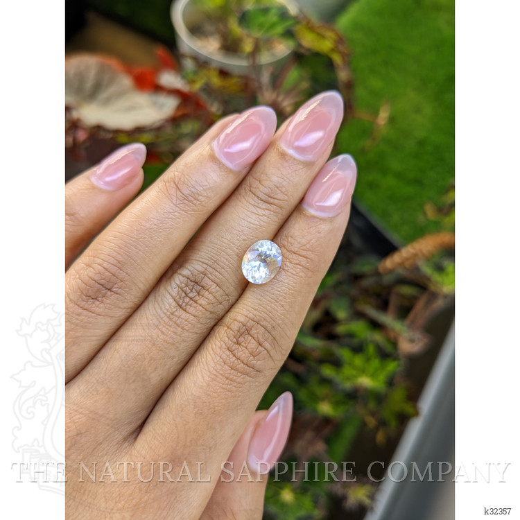 2.22 Ct. Rainbow Moonstone from Ceylon (Sri Lanka)