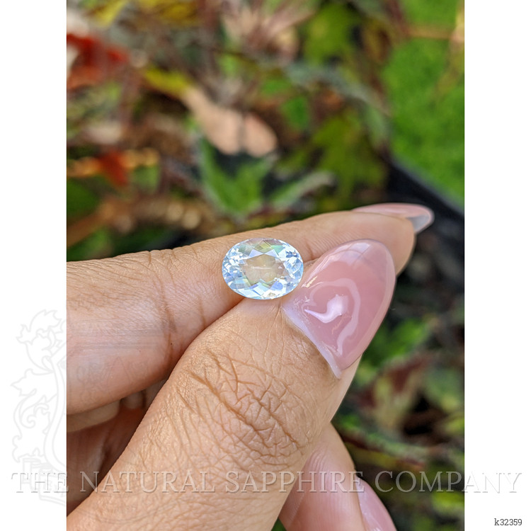 2.20 Ct. Rainbow Moonstone from Ceylon (Sri Lanka)