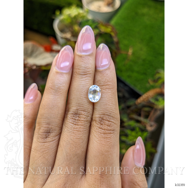 2.20 Ct. Rainbow Moonstone from Ceylon (Sri Lanka)