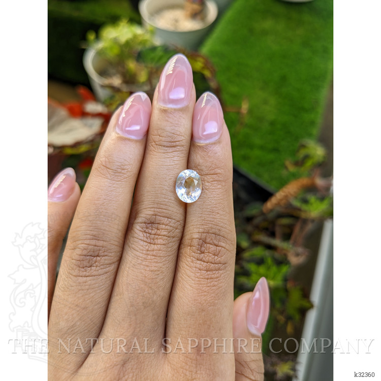 2.12 Ct. Rainbow Moonstone from Ceylon (Sri Lanka)