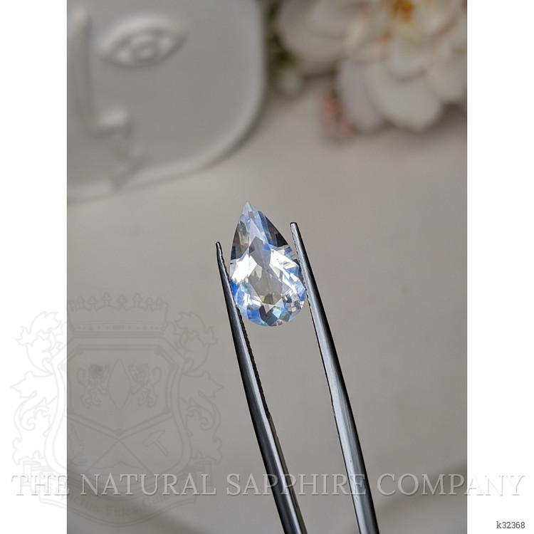 2.54 Ct. Rainbow Moonstone from Ceylon (Sri Lanka)