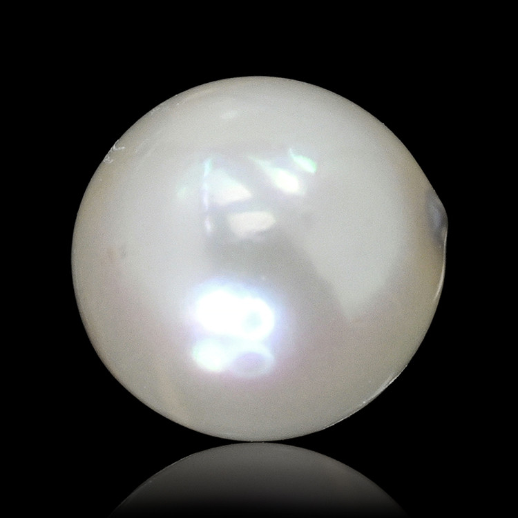 1.24 Ct. Cream with Silver Overtone Akoya Pearl from China