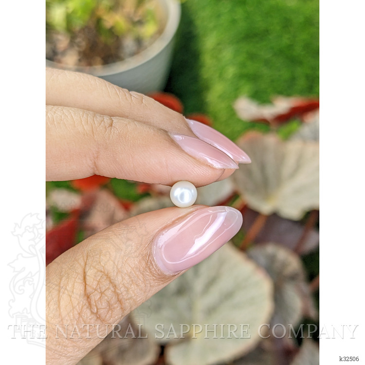 1.07 Ct. Cream with Silver Overtone Akoya Pearl from China