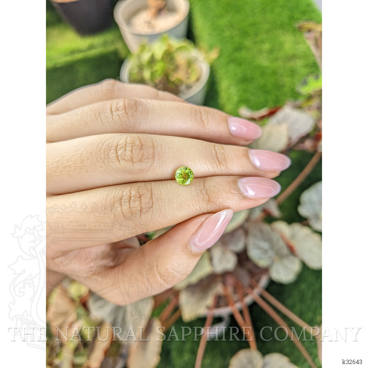 0.90 Ct. Yellowish Green Peridot from Ceylon (Sri Lanka)