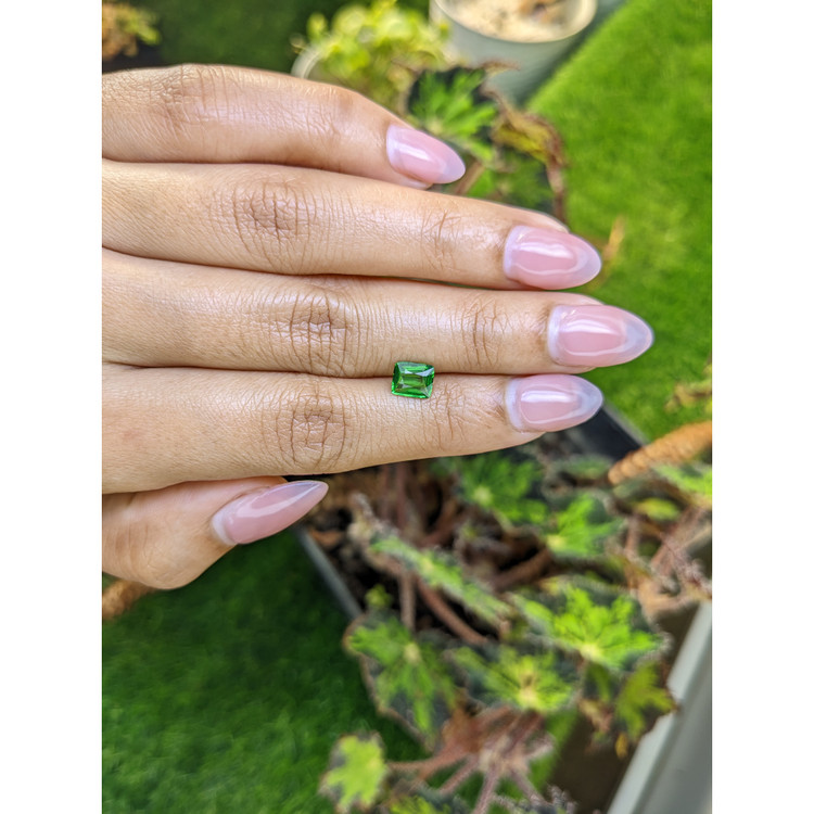 1.00 Ct. Tsavorite Garnet from Tanzania