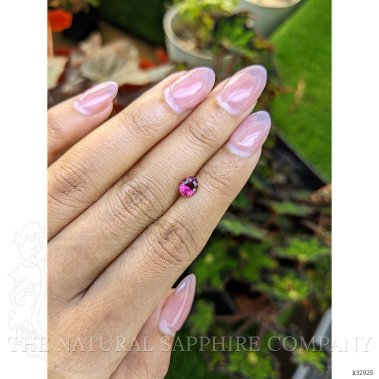 0.97 Ct. Purplish Pink Garnet from Ceylon (Sri Lanka)